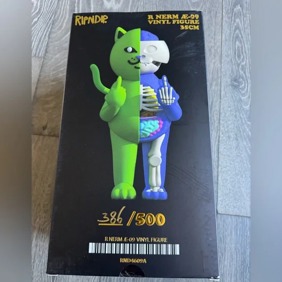 RipNDip Lord Nermal Cat 14” R Nerm Æ-09 Green Purple Vinyl Figure